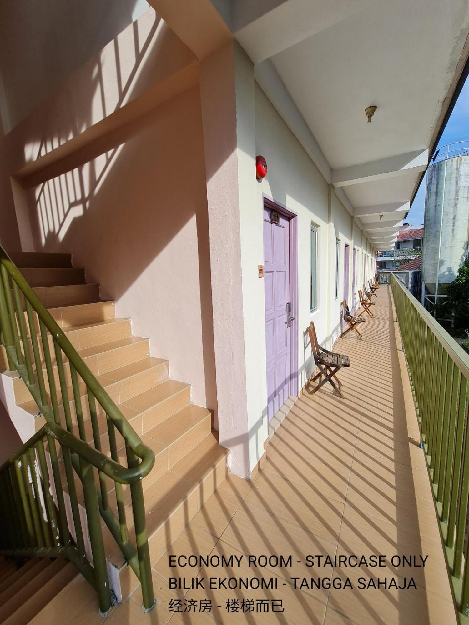 Cenang View Hotel Pantai Cenang  Exterior photo
